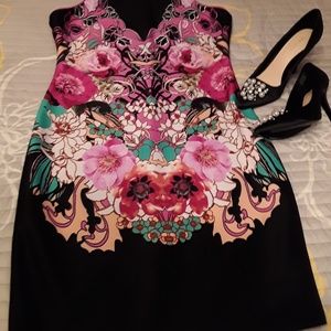 Black dress with flower - XL